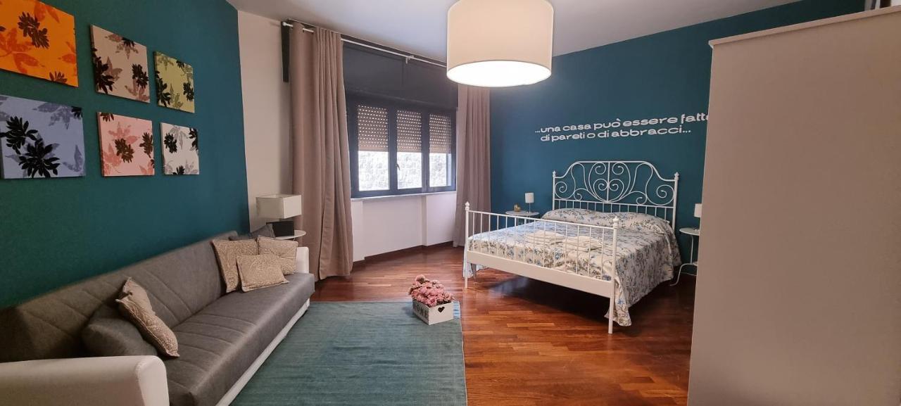 Via Battisti 109 Apartamento Caserta Exterior foto